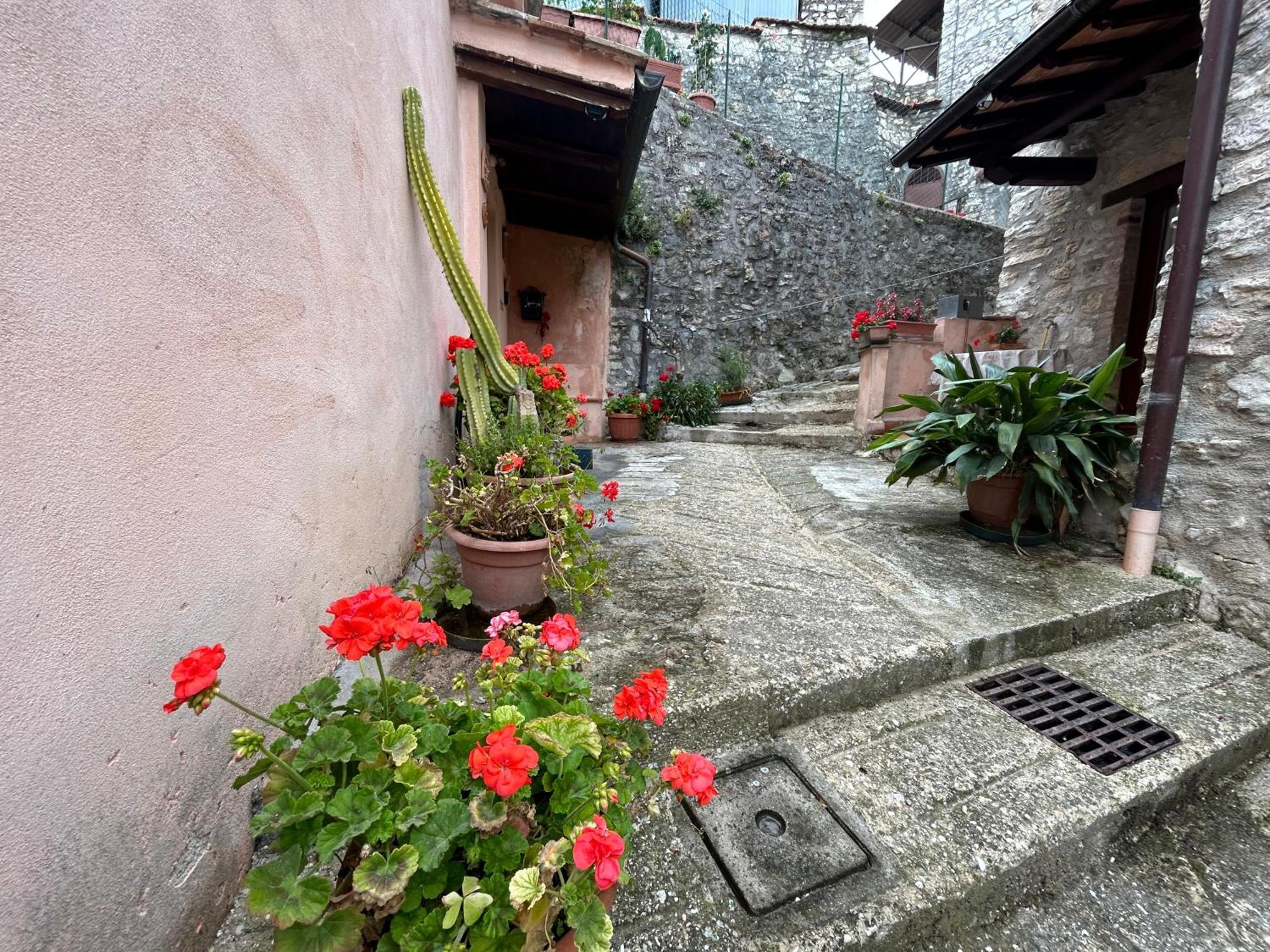 Casa Belvedere A Valle San Martino Di Spoleto Luaran gambar